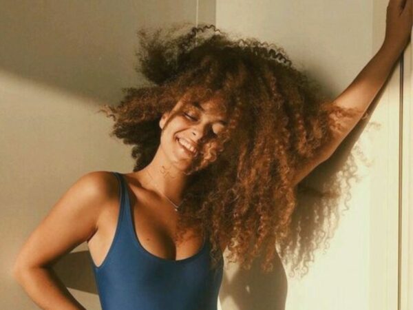 Transição capilar – Como cachear a parte alisada do cabelo