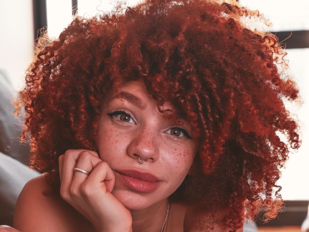 hidratacao-com-maizena-para-cabelo-cacheado