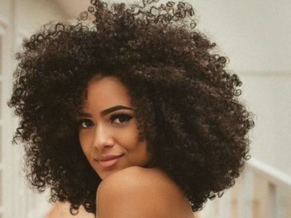 8 dicas do que NÃO fazer no cabelo cacheado