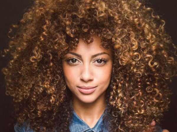 O que é Co-Wash? Ideal para cabelos ressecados