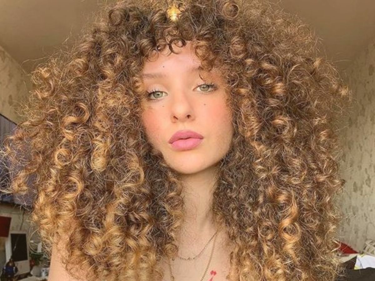 cabelo-cacheado-voce-esta-fazendo-nutricao-capilar-corretamente